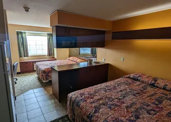 St Clair Inn and Suites hotel thumbnail 3