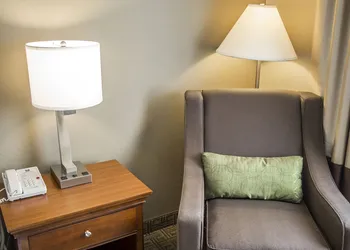 Quality Inn & Suites Bradford hotel thumbnail 8