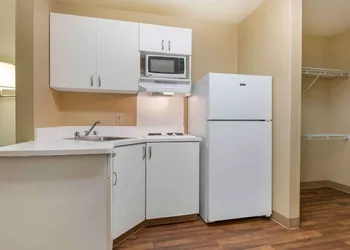 Extended Stay America Suites Chicago Schaumburg I90 hotel thumbnail 7