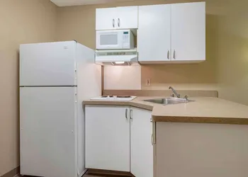 Extended Stay America Suites Chicago Schaumburg I90 hotel thumbnail 8