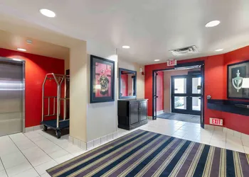 Extended Stay America Select Suites - Des Moines - Urbandale hotel thumbnail 4