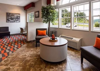 Sonesta Essential Morgantown hotel thumbnail 5