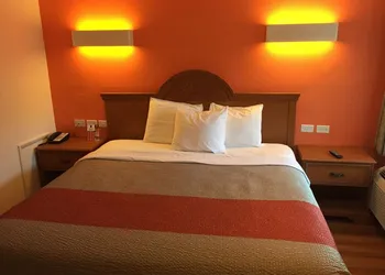 FairBridge Inn Express North Lima hotel thumbnail 3