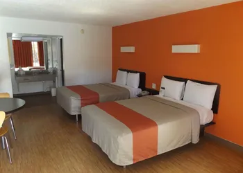 FairBridge Inn Express North Lima hotel thumbnail 5