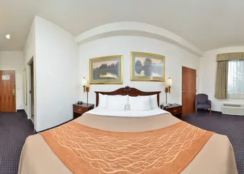 Comfort Inn & Suites Riverton hotel thumbnail 6