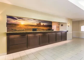 La Quinta Inn & Suites by Wyndham Deming hotel thumbnail 2