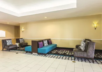 La Quinta Inn & Suites by Wyndham Deming hotel thumbnail 3