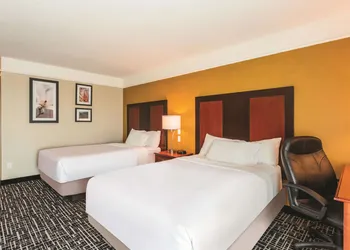 La Quinta Inn & Suites by Wyndham Deming hotel thumbnail 5