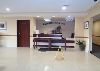 Fairgrounds Inn hotel thumbnail 5