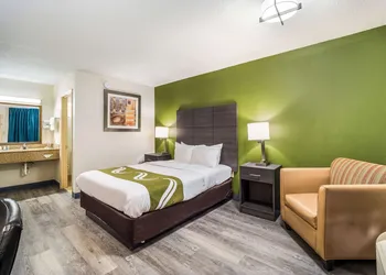 Quality Inn Columbia Airport hotel thumbnail 8