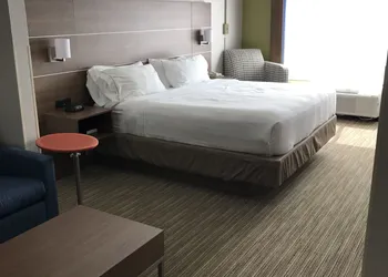 Holiday Inn Express & Suites Chattanooga (East Ridge) by IHG hotel thumbnail 4