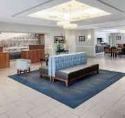 La Quinta Inn & Suites by Wyndham Bakersfield North hotel detail image 4