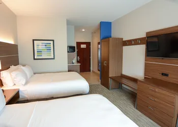 Holiday Inn Express Hotel & Suites Rolla - U of Missouri S&T by IHG hotel thumbnail 5
