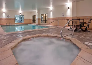 Holiday Inn Express Hotel & Suites Rolla - U of Missouri S&T by IHG hotel thumbnail 8