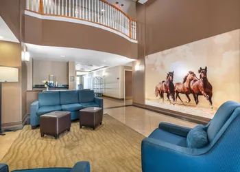 Comfort Suites Ocala North hotel thumbnail 3