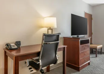 Comfort Suites Ocala North hotel thumbnail 6