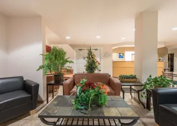 Microtel Inn & Suites by Wyndham Altus hotel thumbnail 3
