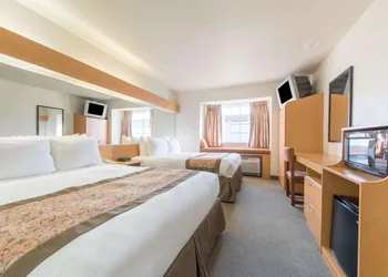 Microtel Inn & Suites by Wyndham Altus hotel thumbnail 8