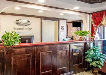Econo Lodge Andalusia hotel thumbnail 3