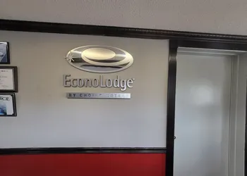 Econo Lodge Andalusia hotel thumbnail 6