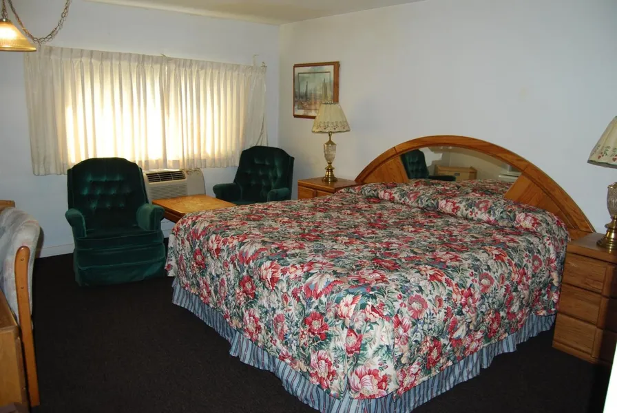 Budget Host 254 Inn Loveland hotel detail image 6