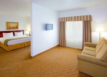 Holiday Inn Express Hotel & Suites ELKINS by IHG hotel thumbnail 3