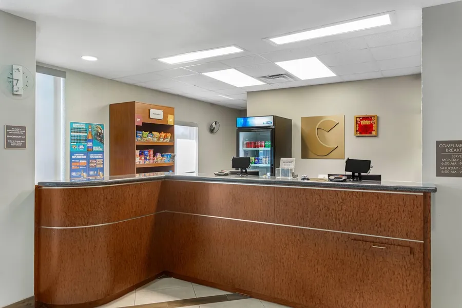 Comfort Suites West Jacksonville hotel detail image 2