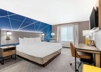 Comfort Inn & Suites hotel thumbnail 4