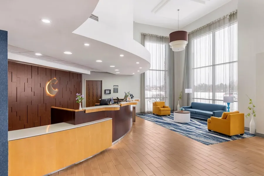 Comfort Inn & Suites hotel detail image 2