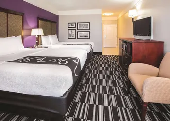 Baymont by Wyndham Dallas South-DeSoto hotel thumbnail 7