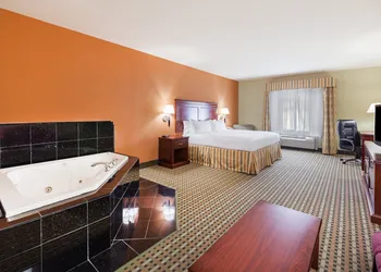 Holiday Inn Express & Suites East Amarillo by IHG hotel thumbnail 6
