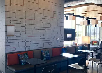 Aloft Plano hotel thumbnail 3