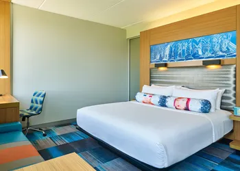 Aloft Plano hotel thumbnail 7