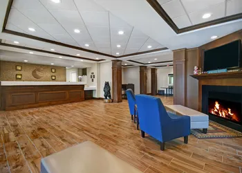 Comfort Inn & Suites Wilton hotel thumbnail 2