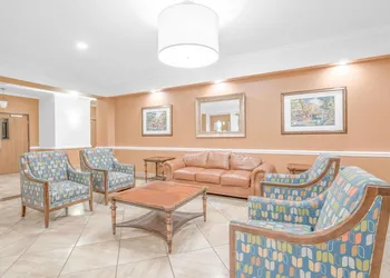 Baymont by Wyndham Pearsall hotel thumbnail 4
