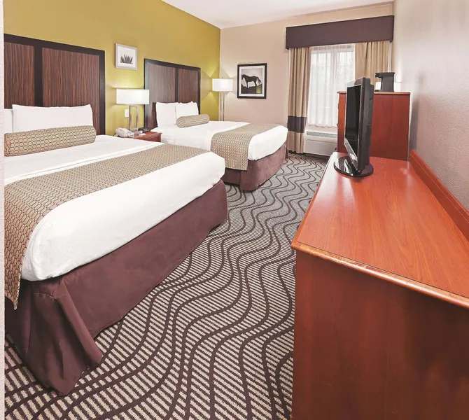 La Quinta Inn & Suites by Wyndham Corpus Christi Northwest hotel detail image 6