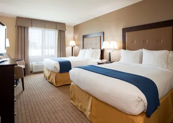 Holiday Inn Express Hotel & Suites Madison-Verona by IHG hotel thumbnail 5