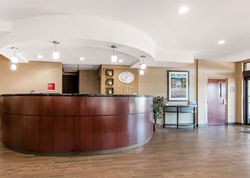 Comfort Suites Tuscaloosa near University hotel thumbnail 2