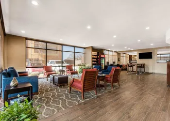 Comfort Suites Tuscaloosa near University hotel thumbnail 4