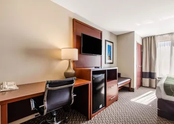 Comfort Suites Tuscaloosa near University hotel thumbnail 7