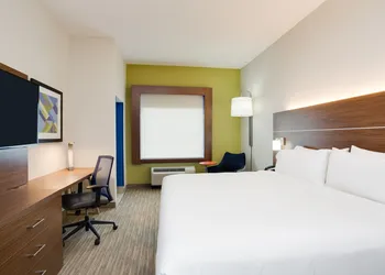 Holiday Inn Express & Suites Fleming Island by IHG hotel thumbnail 4