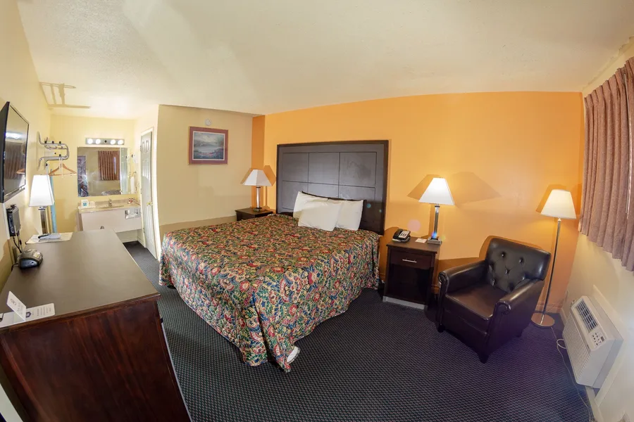 Americas Best Value Inn Chanute hotel detail image 6