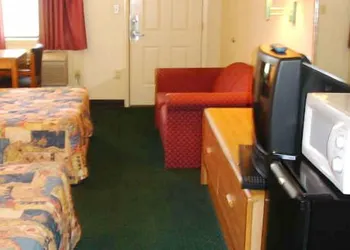 Luxury Inn & Suites Forrest City hotel thumbnail 4