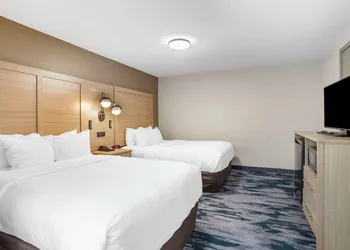 Comfort Suites At WestGate Mall hotel thumbnail 5