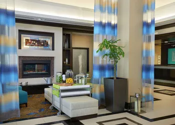 Hilton Garden Inn Toronto Airport West/Mississauga hotel thumbnail 2
