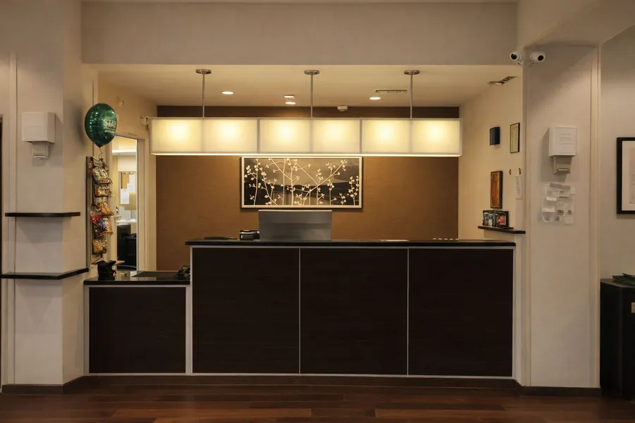 Express Inn & Suites hotel detail image 2
