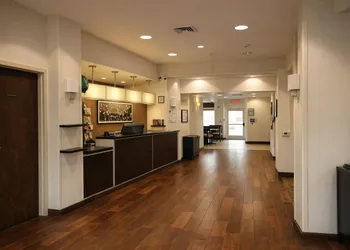 Express Inn & Suites hotel thumbnail 3