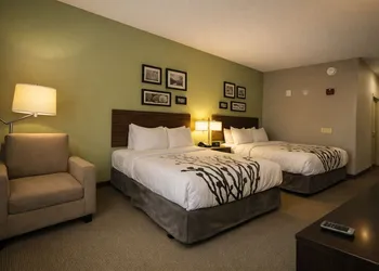 Express Inn & Suites hotel thumbnail 8