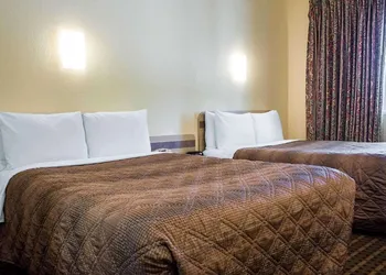 Econo Lodge Meadville hotel thumbnail 8