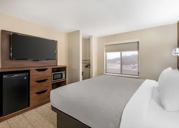 Quality Inn & Suites Rockport - Owensboro North (GOLD AWARD WINNER) hotel thumbnail 4